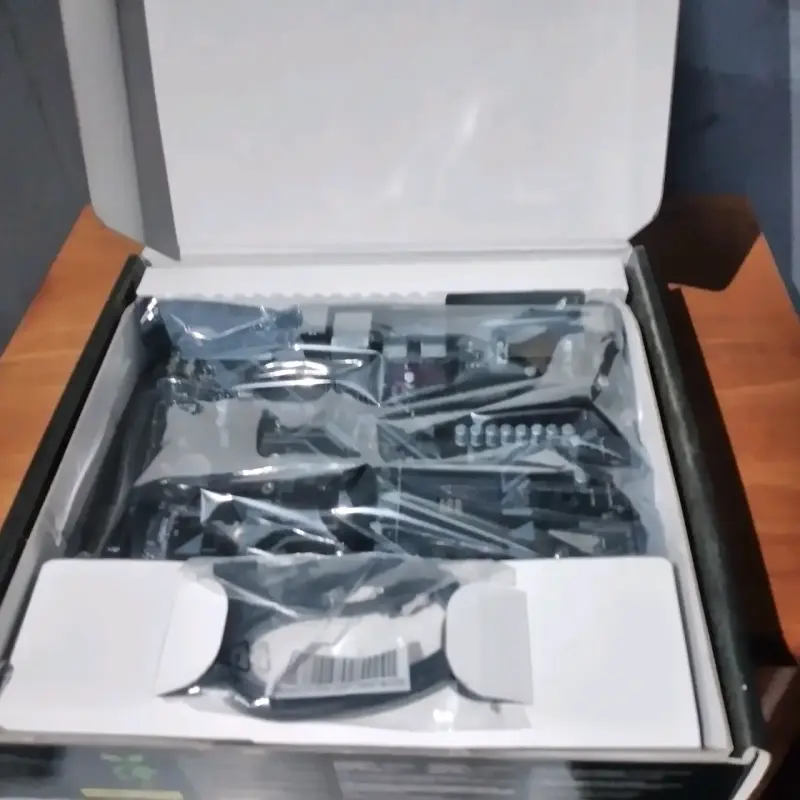 Placa madre GIGABYTE B450M DS3H V2 - 2