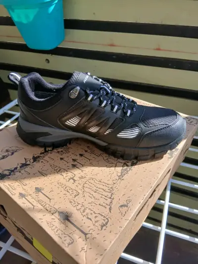 Botas de trekking negras y azules - miniatura 5