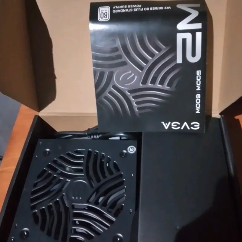 Fuente de poder EVGA 600W - 2