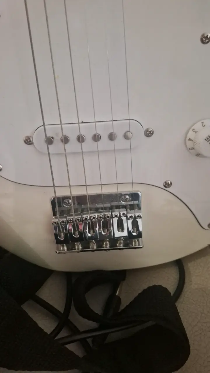 Guitarra eléctrica blanca Epic - 6
