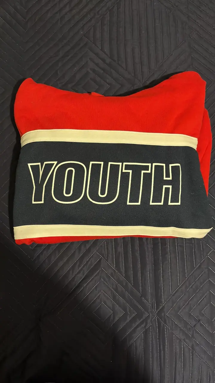 Polerón rojo con estampado Youth - 3