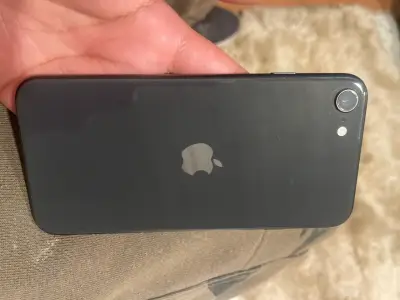 iPhone 7 buen estado - miniatura 2