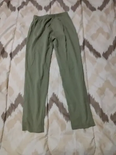 Pantalón verde cómodo para niñ@ - miniatura 2