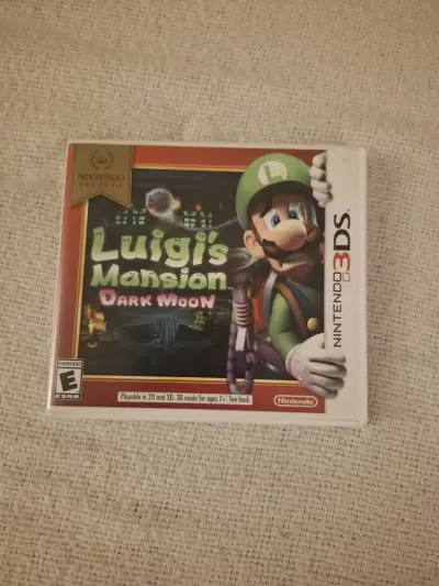 Nintendo 2DS con juego Luigi's Mansion Dark Moon - miniatura 5