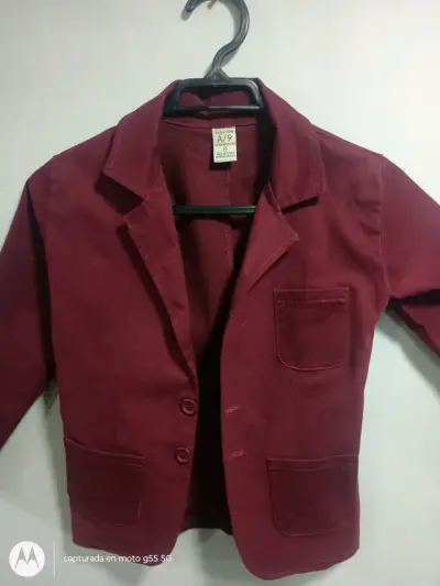 Chaqueta azul  talla 2 y burdeos talla 8 - miniatura 2