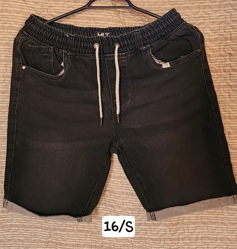 Pantalones cortos negros