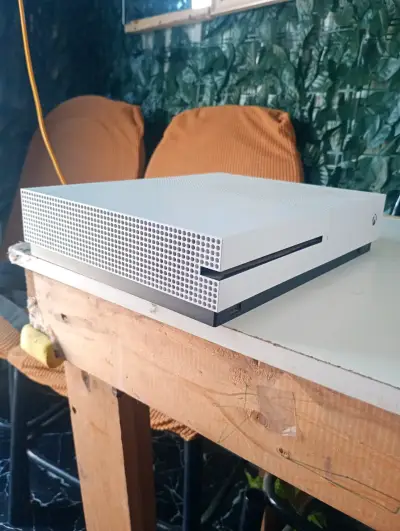Consola Xbox One blanca usada - miniatura 2