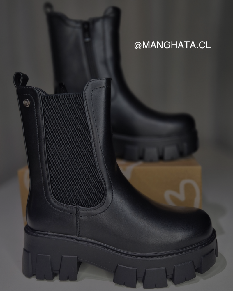 Botines negros con plataforma