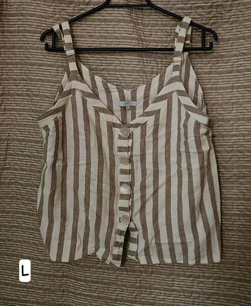 Blusa a rayas beige y blanca