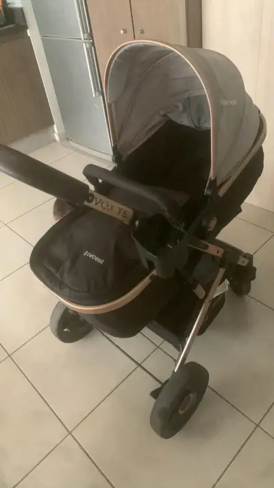 Coche de bebé Bebesit negro - miniatura 1