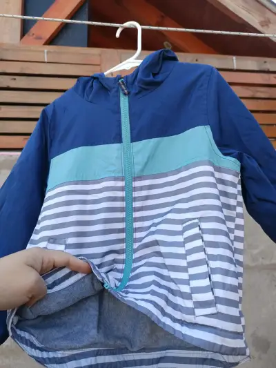 Chaqueta impermeable infantil azul - miniatura 4