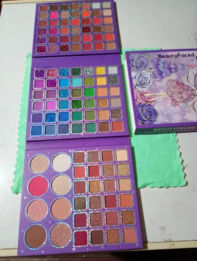 Set de brochas de maquillaje rosas - miniatura 3