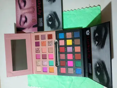 Set de brochas de maquillaje rosas - miniatura 5