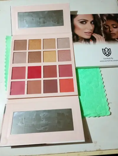 Set de brochas de maquillaje rosas - miniatura 6