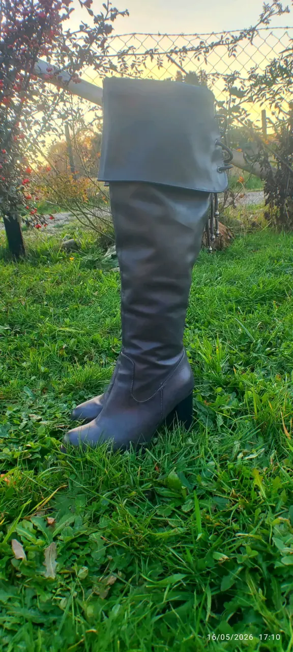 Botas negras de cuero - 6