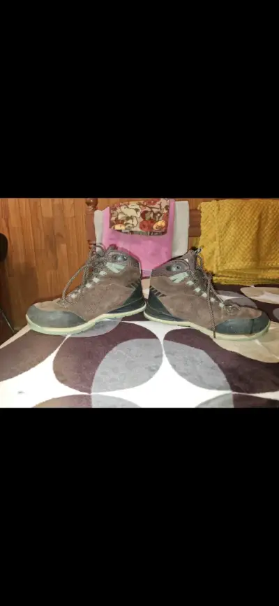 Botas de trekking marrón - miniatura 1