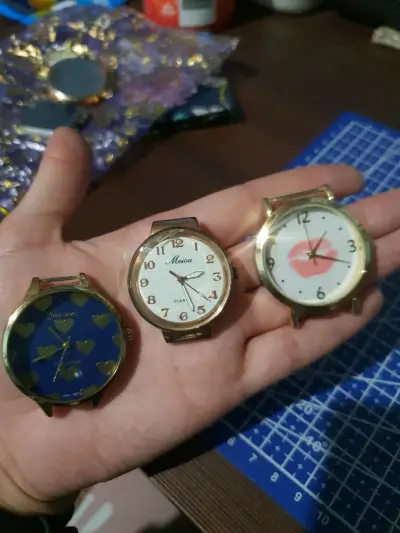 Conjunto de carátulas de reloj variadas - miniatura 3