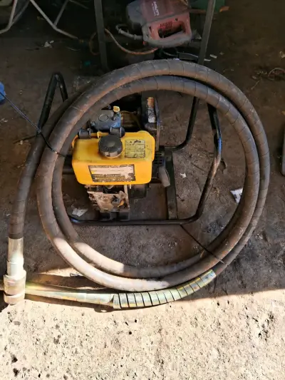 Sonda vibradora 38 MM, motor 5 hp - miniatura 1