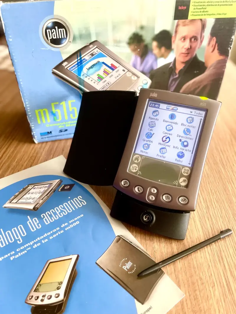 PDA Palm m515 con accesorios - 5