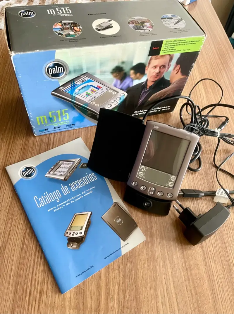 PDA Palm m515 con accesorios - 6