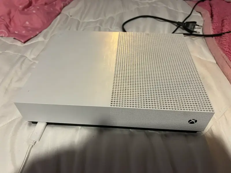 Xbox one s digital 1 - 3