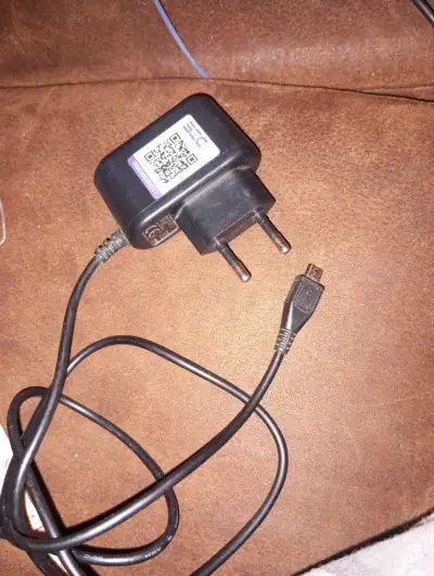 Cargador Pared Micro USB 5V Parlantes Audífonos Re - miniatura 1