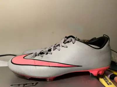 Botines de fútbol nike - miniatura 2