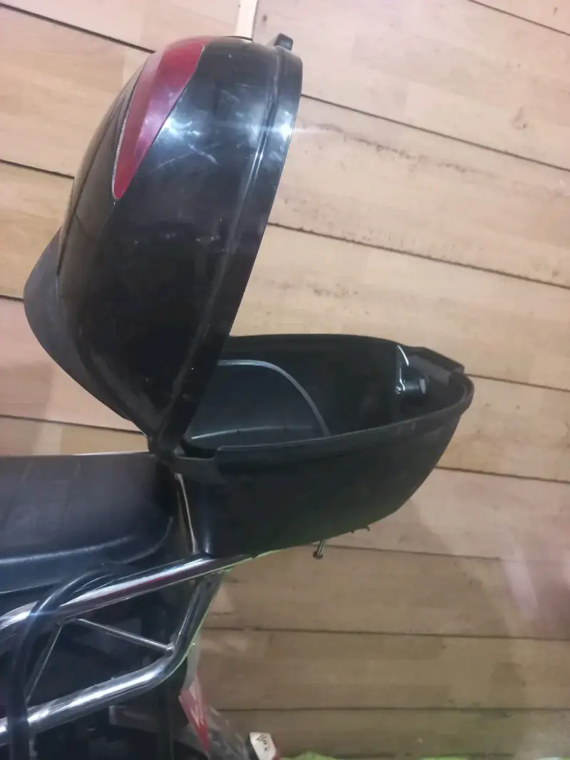 Maleta trasera para moto - 6