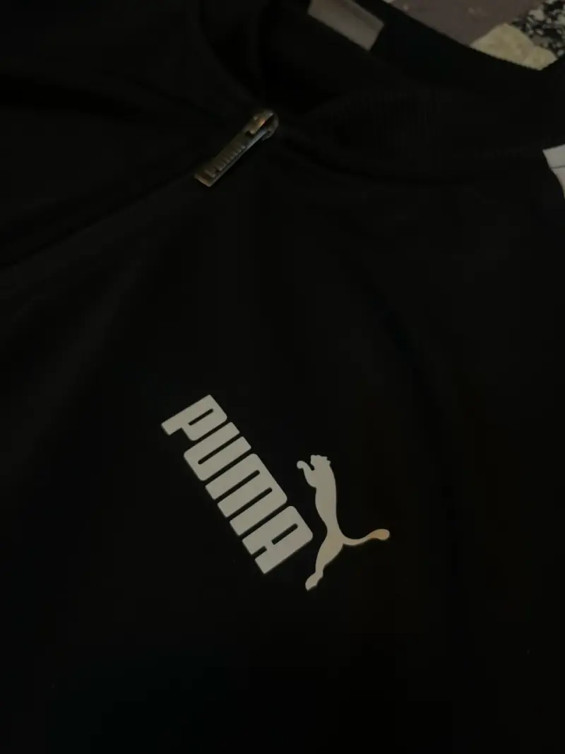 Poleron deportivo negro Puma Talla L - 2