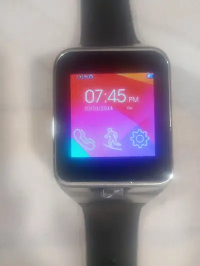 Smartwatch negro de pantalla táctil - miniatura 1