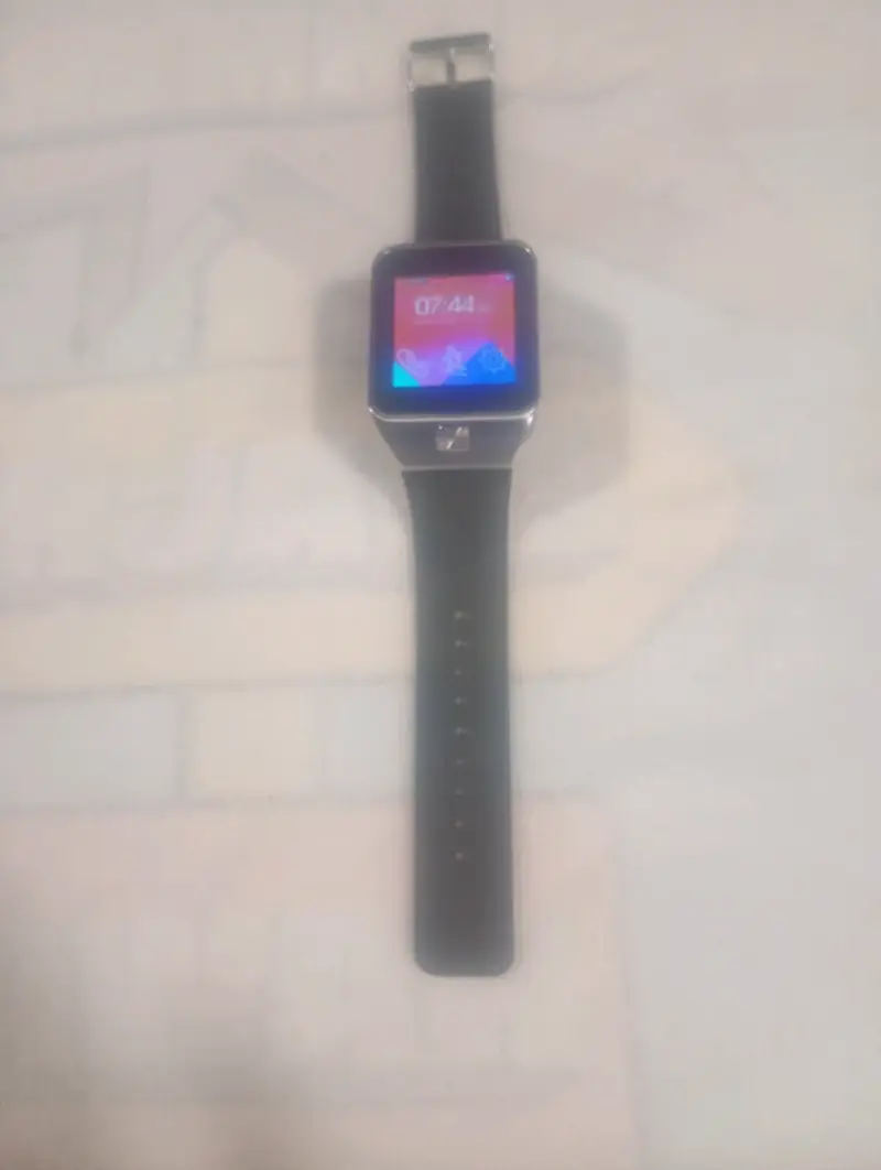 Smartwatch negro de pantalla táctil - 2