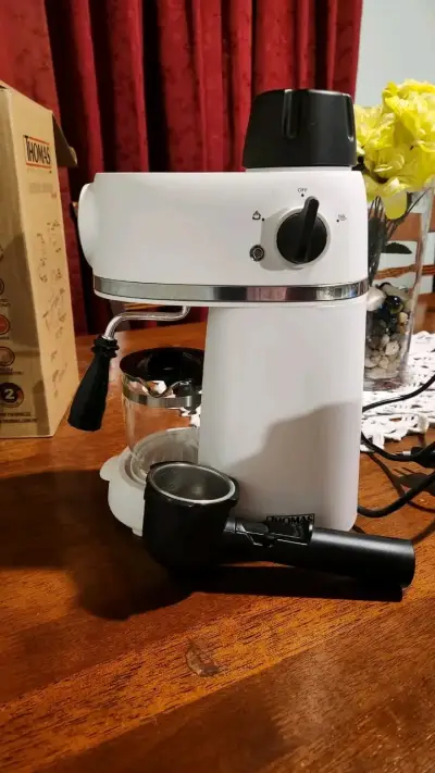 Cafetera Thomas blanca - miniatura 3