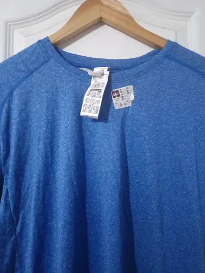 Polera azul manga corta deportiva - miniatura 2