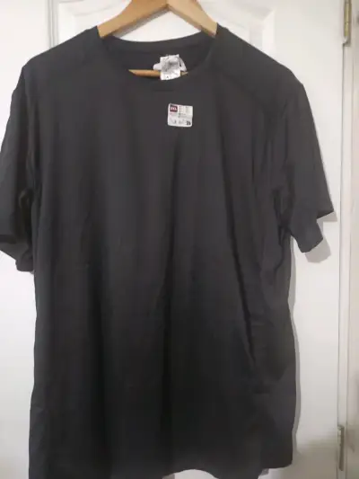 Polera negra deportiva - miniatura 1