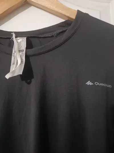 Polera negra Quechua - miniatura 2