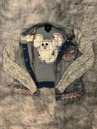 Chaqueta desigual x Disney - miniatura 2