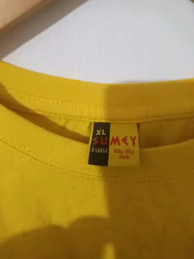 Polera amarilla Corona - miniatura 3