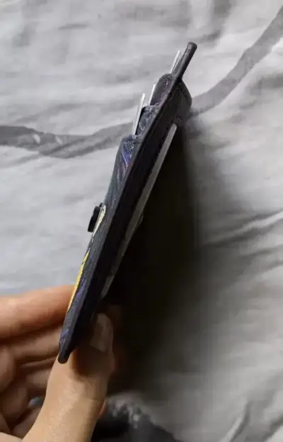 Tarjetero Coraline con ojos de botones 3d - miniatura 4