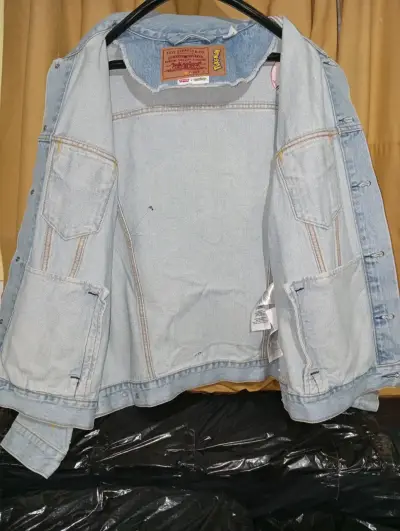 Chaqueta de mezclilla Pokémon original - miniatura 4