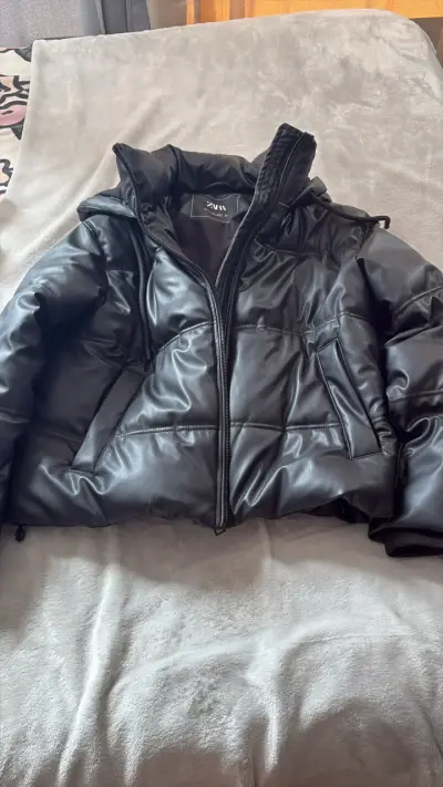 Chaqueta acolchada negra zara - miniatura 3