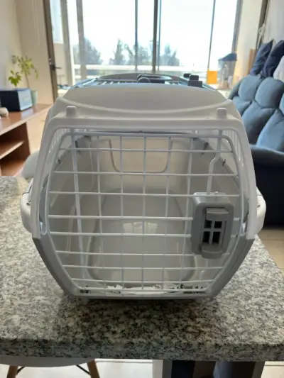 Transportadora para mascotas blanca - miniatura 1