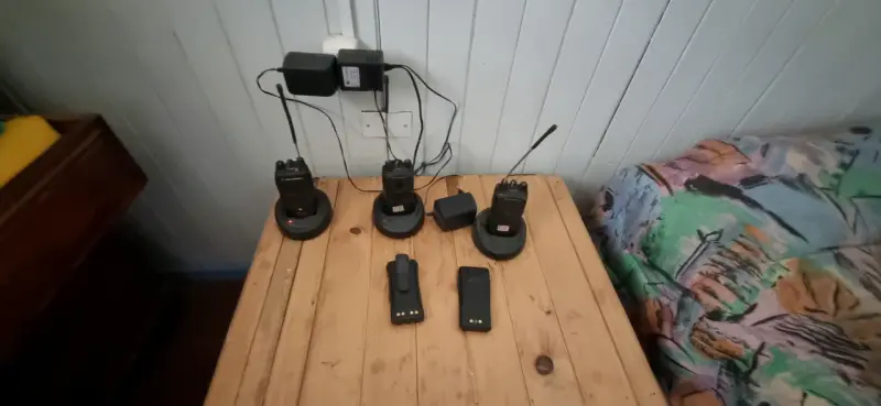 Set de walkie-talkies con cargadores - 2