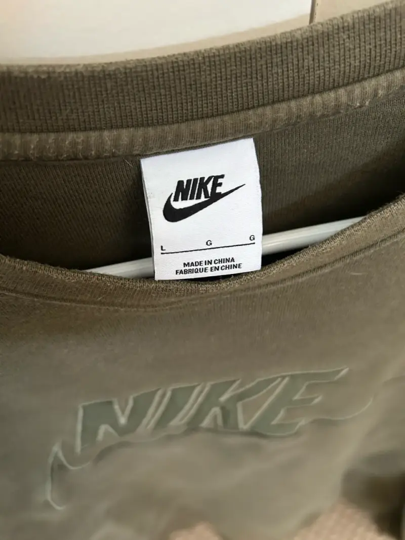 Polerón Nike verde oliva - 3