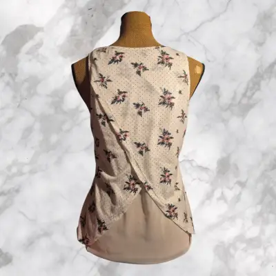 Polera sin mangas floral beige - miniatura 3
