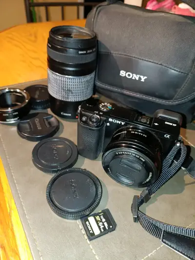 Cámara Sony Alpha con accesorios - miniatura 6