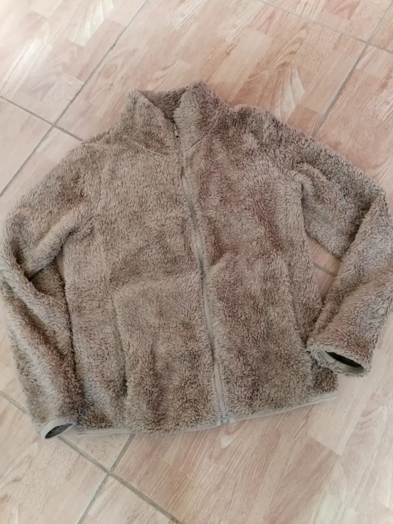 Chaqueta polar beige