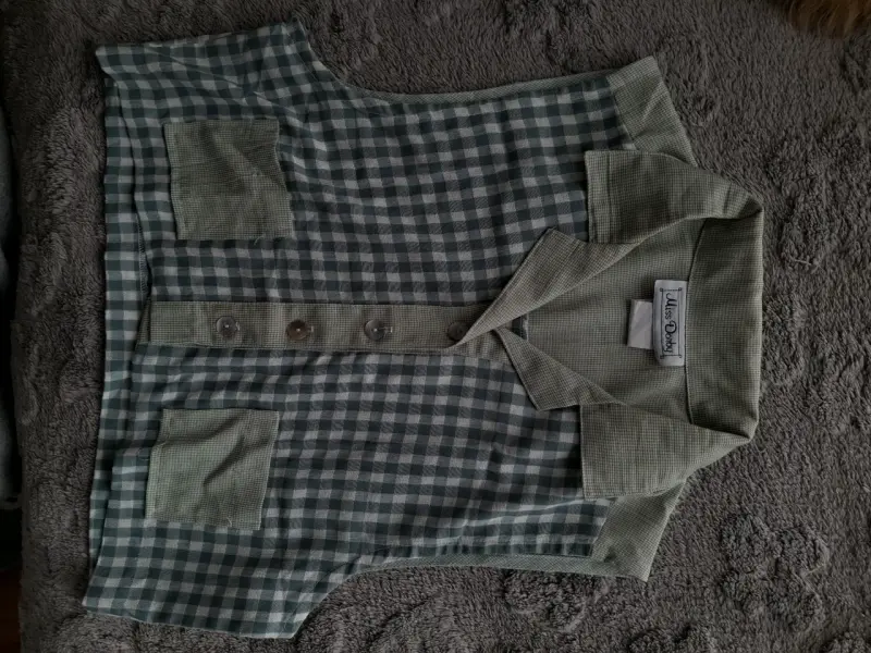 Blusa de cuadros verdes - 1