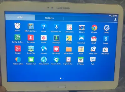 Tableta Samsung usada - miniatura 3