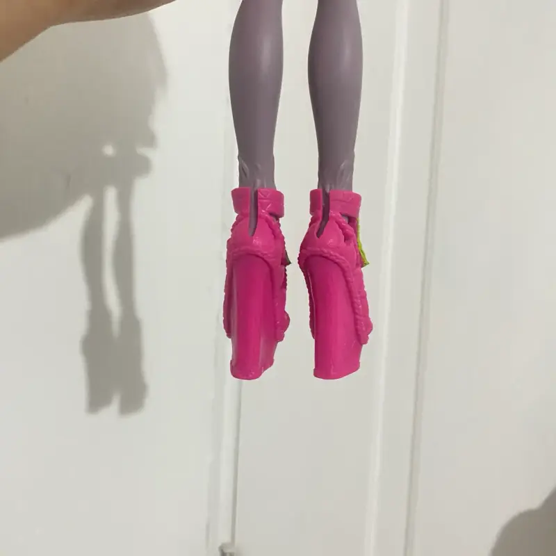 Muñeca Marisol Monster High sin accesorios y mano - 6