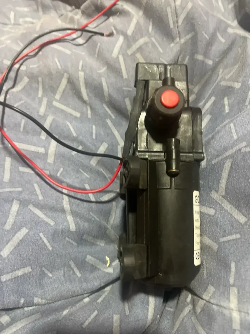 Bomba de agua eléctrica 12V - 2